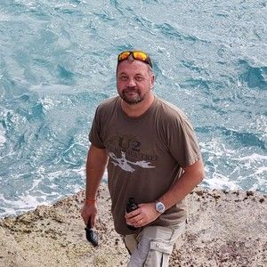 Meet your Posher, Sam